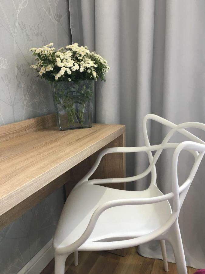 Family & Business Elegant Apartments Ul Astronautow Centrum Downtown - 3 Bedroom, Parking Kielce Exterior photo